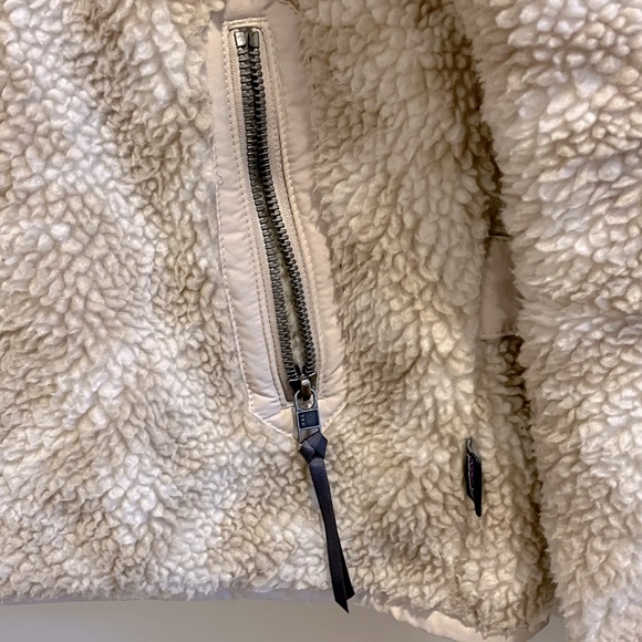 Patagonia Divided Sky High Pile Fleece Jacket- XS - Picture 4 of 10